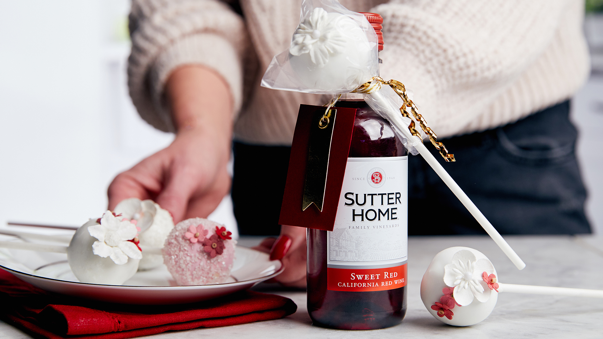 Sutter Home’s Mini Bottles and cake pops – Great Gifts for All on Valentine’s Day