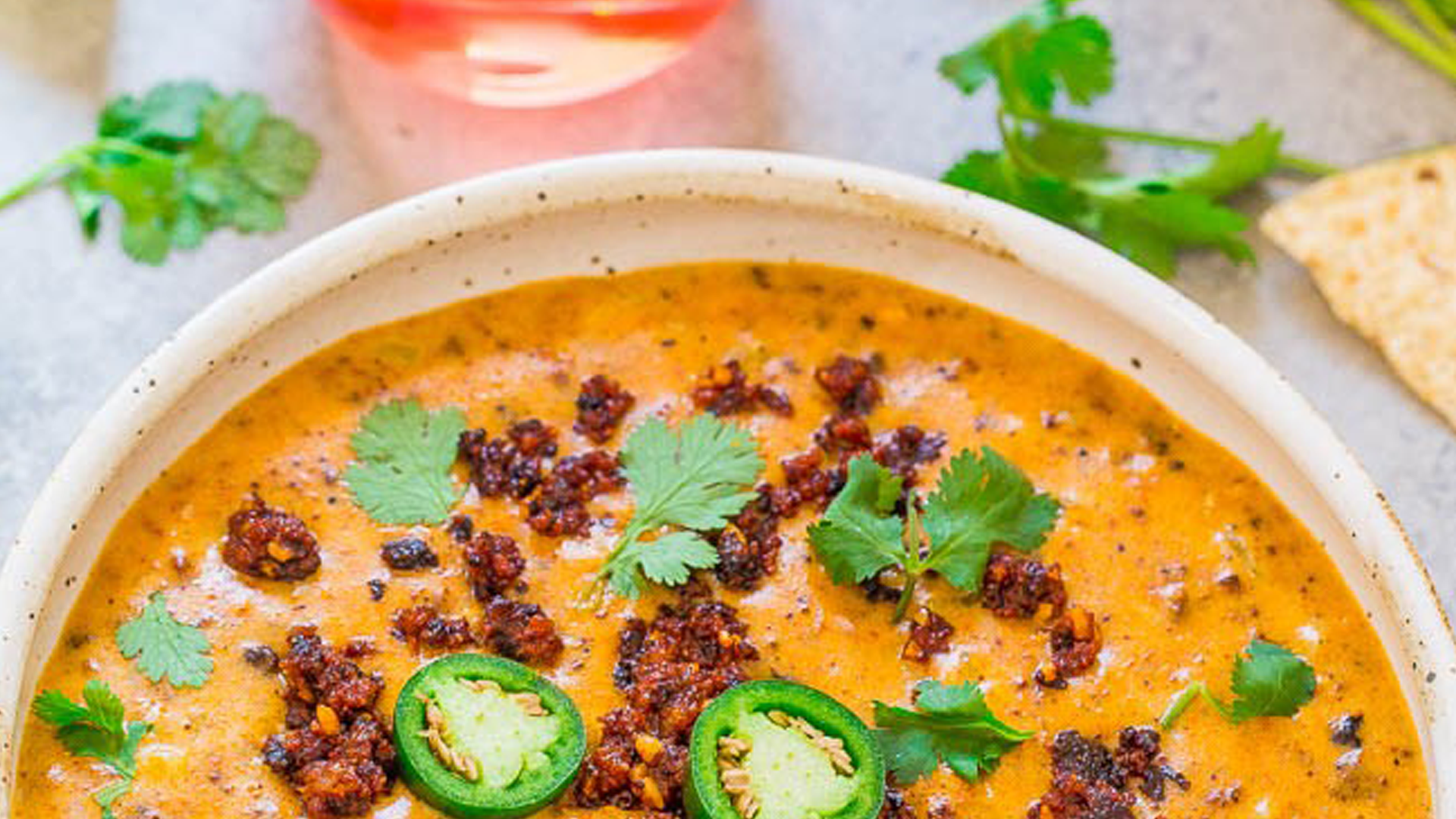 Bright, Fresh, Spicy & Delicious! Spicy Chorizo Queso & Sutter Home White Zinfandel