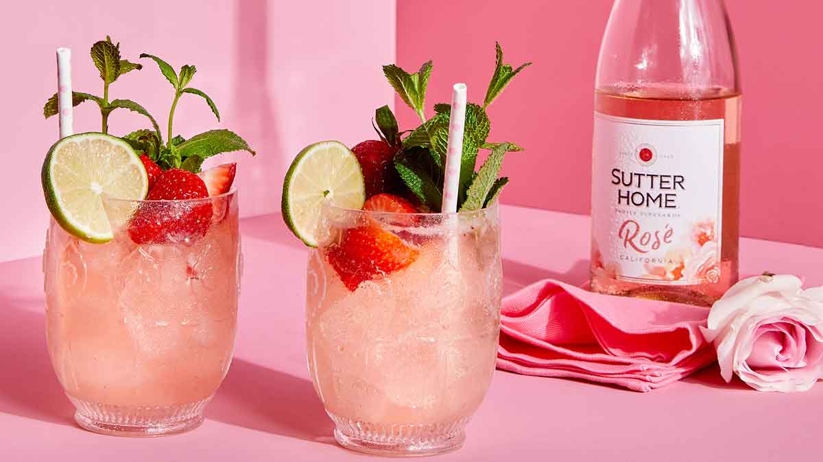 Our Sutter Home Strawberry, Mint Rosé Cocktail Is the Ultimate Spring Refresher