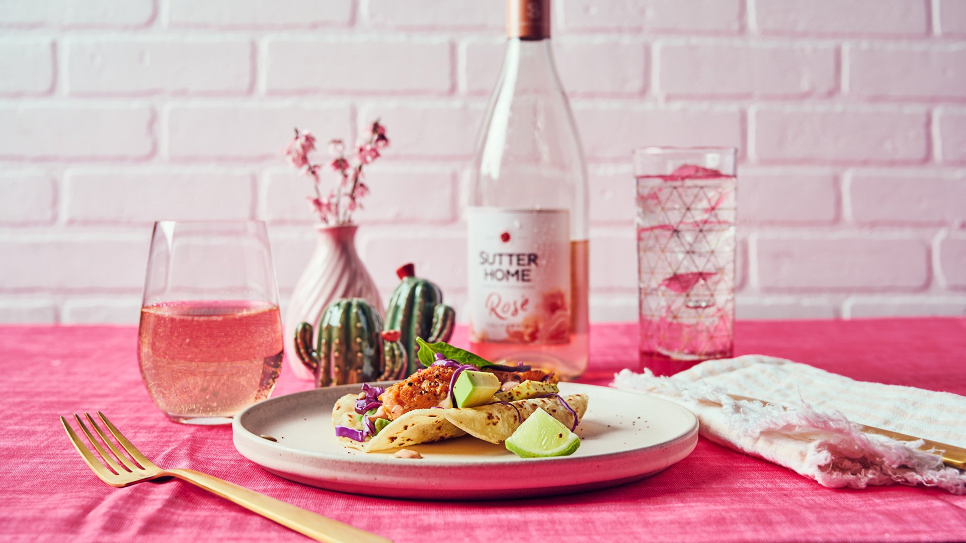 Sutter Home Rosé paired with a Recipe for Grilled Salmon Tacos